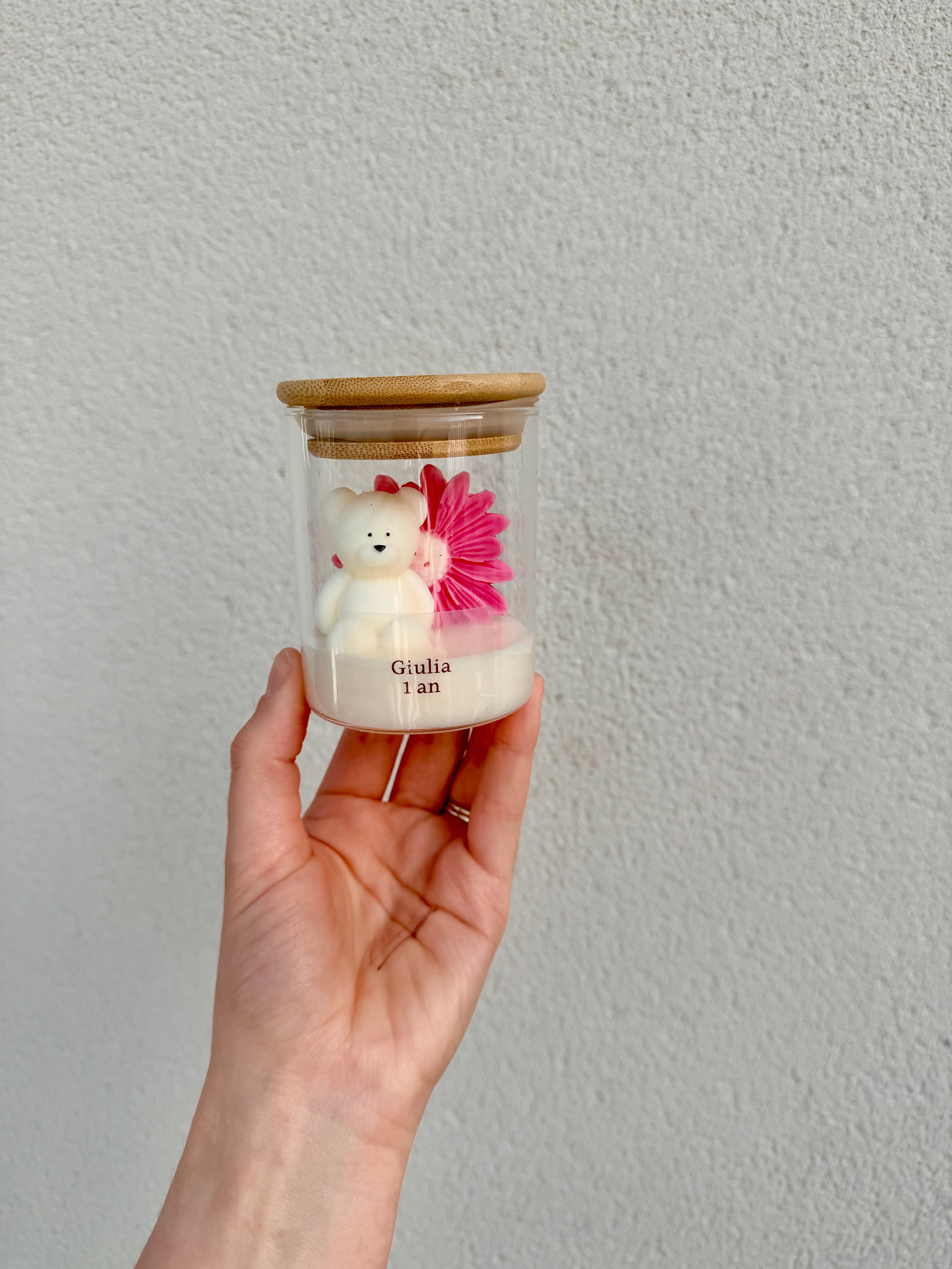 La bougie ourson-marguerite en pot