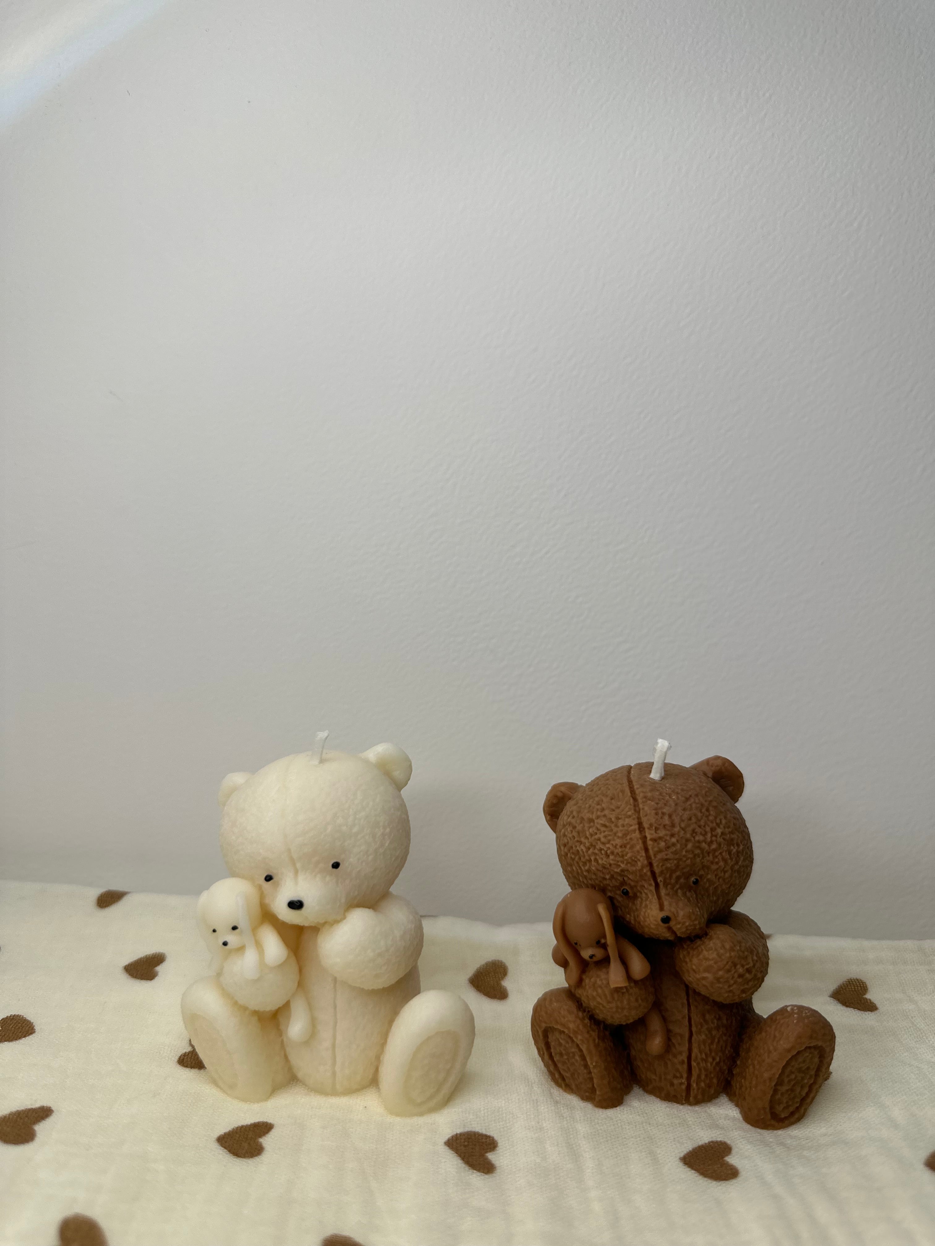 La bougie ourson et son doudou